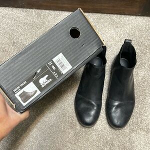 Sorel Harlow Chelsea Black Leather Waterproof Pull On Booties Sz 8